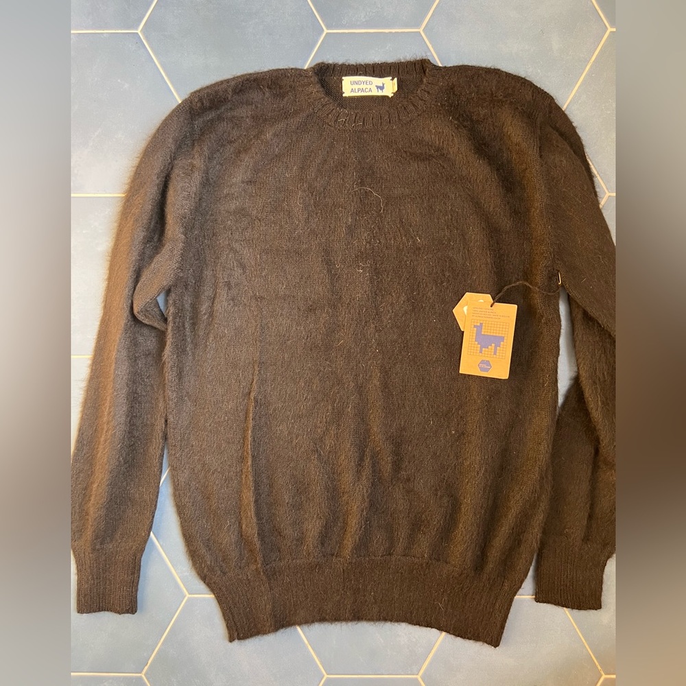 Men’s Black Industry Of All Nations Undyed Alpaca Sweater sz M